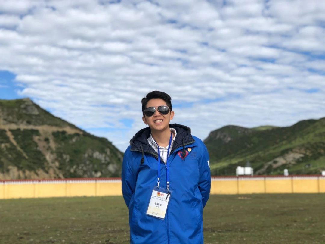 ✨哇！五一简约海报高级感拉满_5_Aiven的设计日常哇_来自小红书网页版